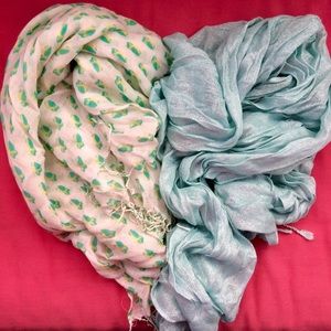 Set of 2 Scarves